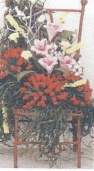 Dollhouse Miniature Iron Chair/Floral Arrangement